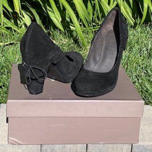 Suede Pumps NWOT